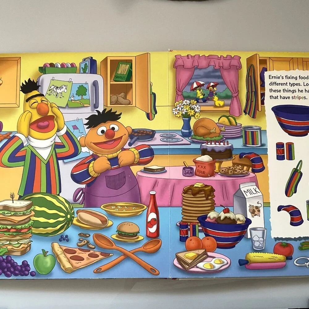 VINTAGE SESAME STREET ELMO & FRIENDS LOOK AND FIND BIG BOOK